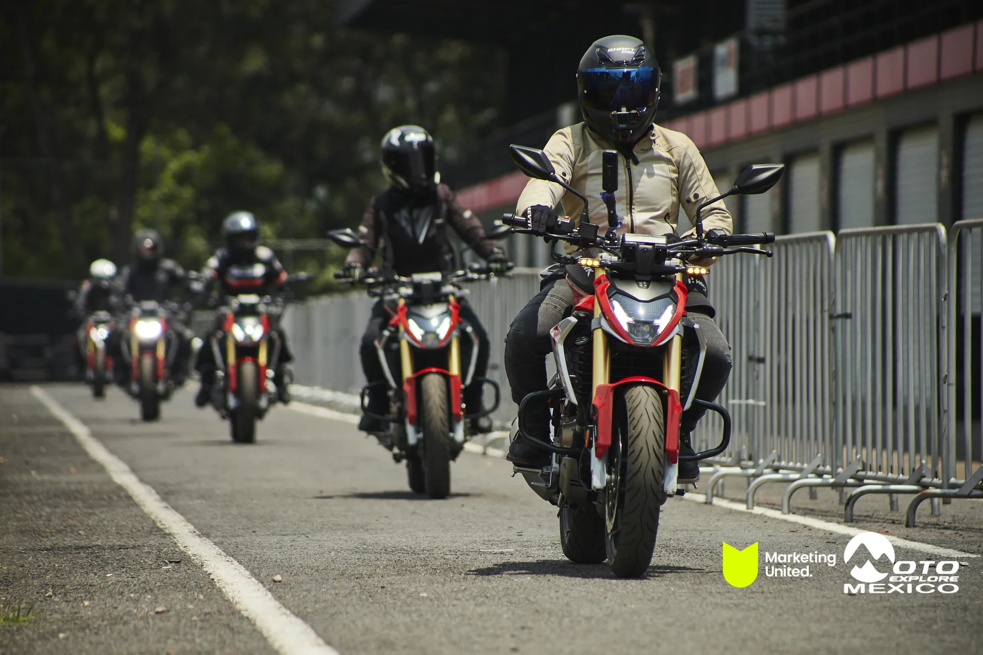 HUNK TRACKDAY 124